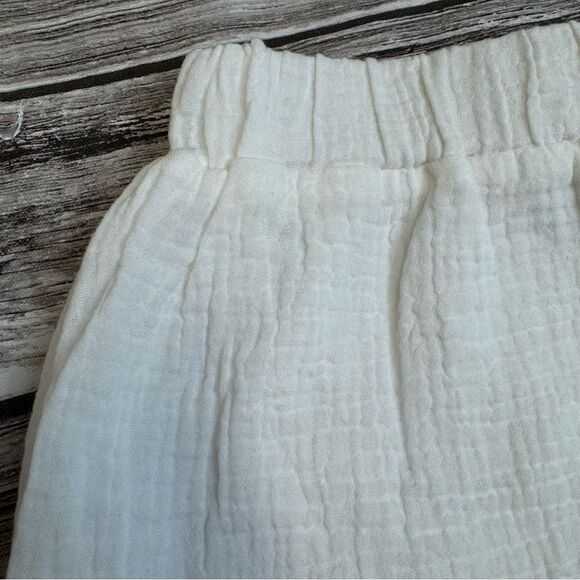 Forever 21 White Athletic Shorts Lined Pull On Textured Women’s M - Picture 4 of 12